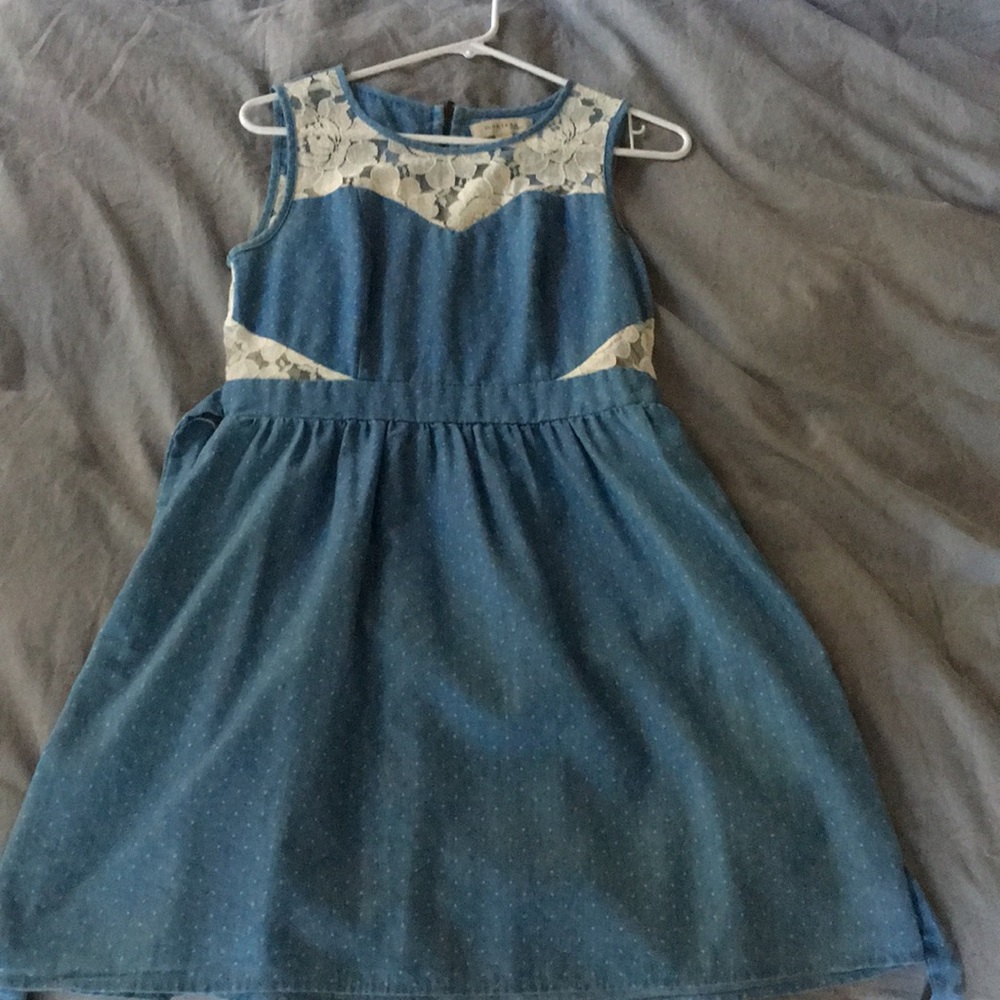 Super cute denim and lace dress!